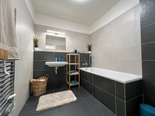 Convert JPG to PNG (4).png